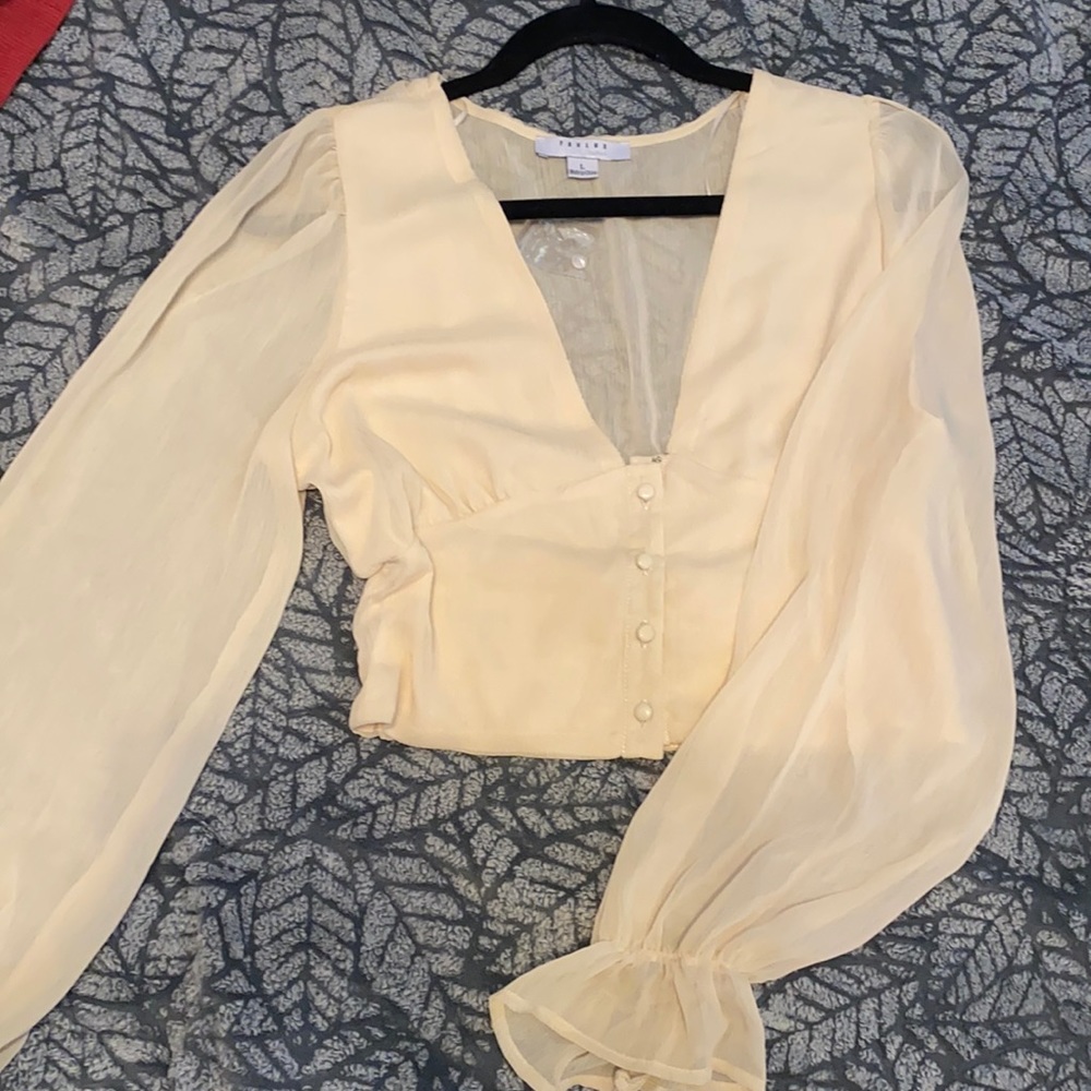 Fashion nova crop top